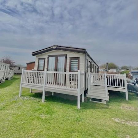 Norfolk Caravan Staycation Pet Friendly Belton with Browston Екстер'єр фото