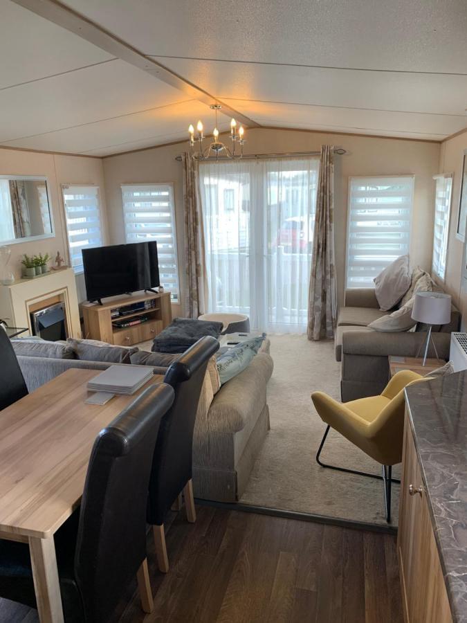 Norfolk Caravan Staycation Pet Friendly Belton with Browston Екстер'єр фото