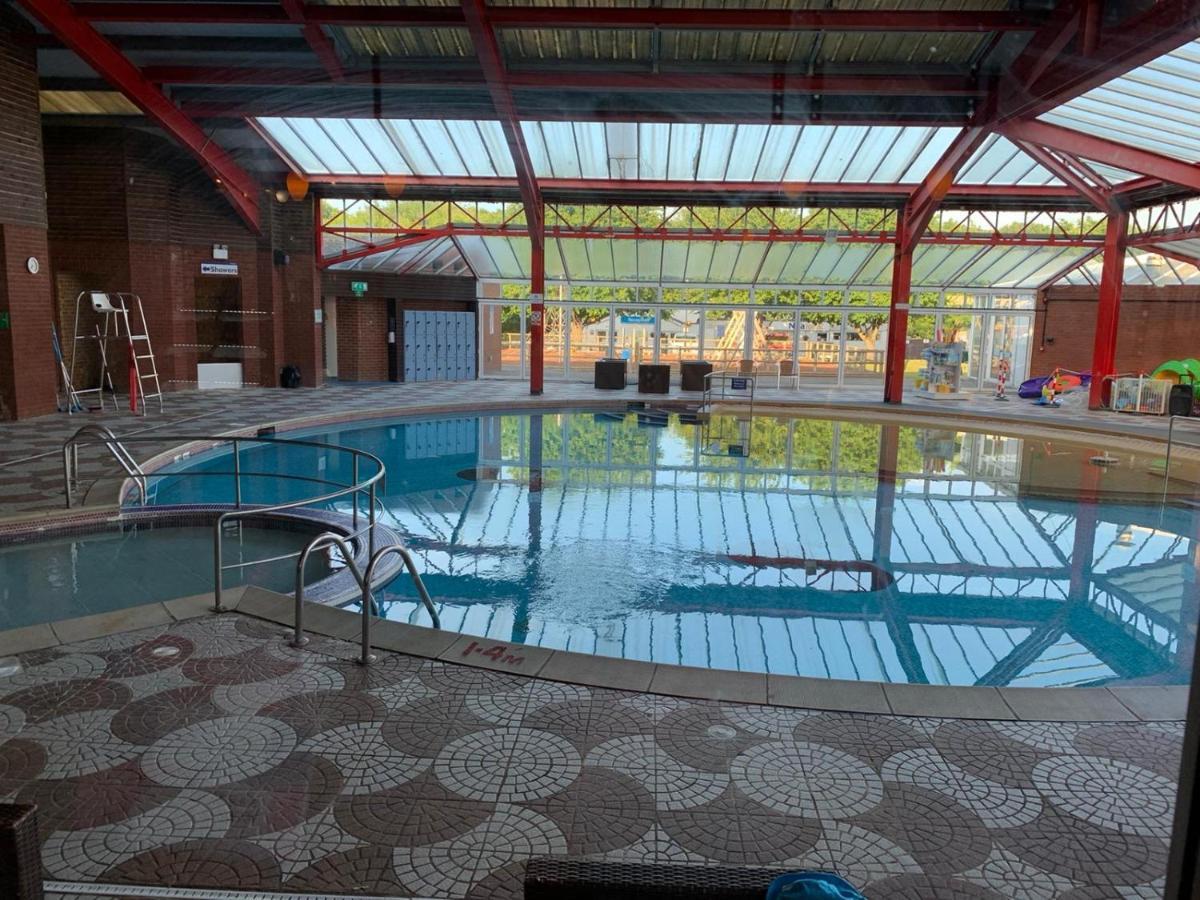 Norfolk Caravan Staycation Pet Friendly Belton with Browston Екстер'єр фото
