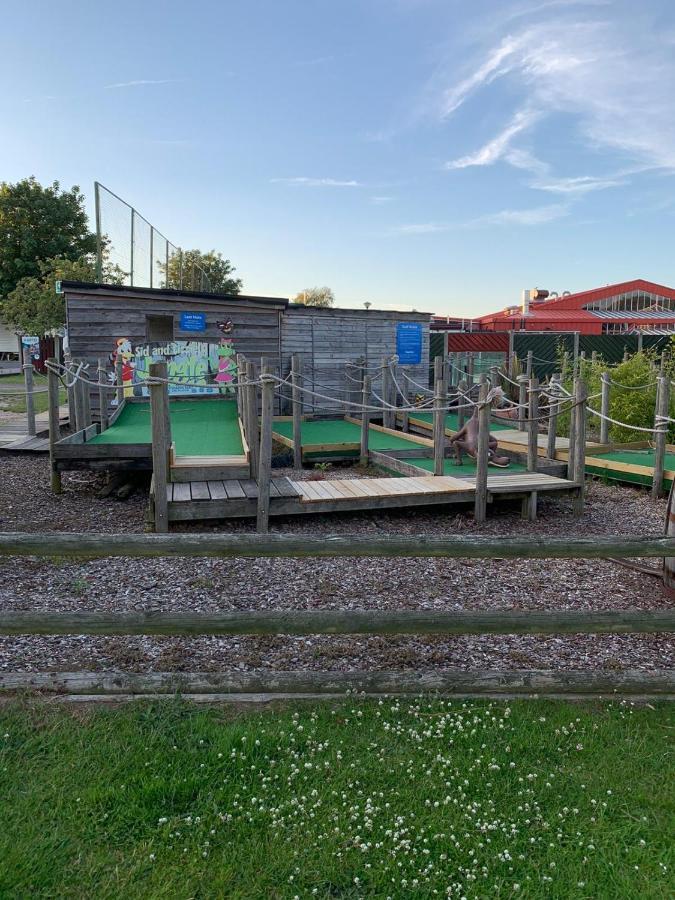 Norfolk Caravan Staycation Pet Friendly Belton with Browston Екстер'єр фото